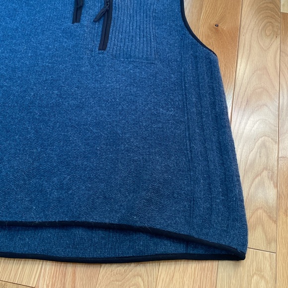 The Territory Ahead Lambswool Vest - Picture 5 of 8